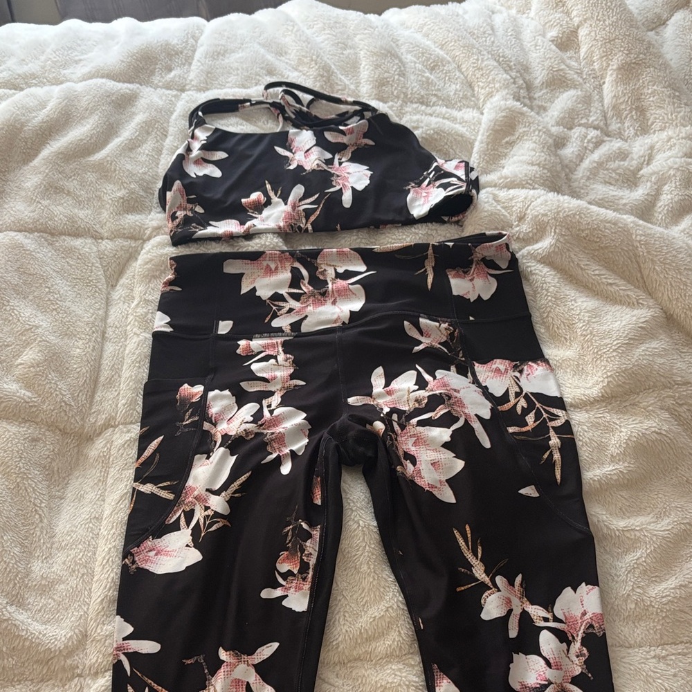 Athleta Black Floral Leggings